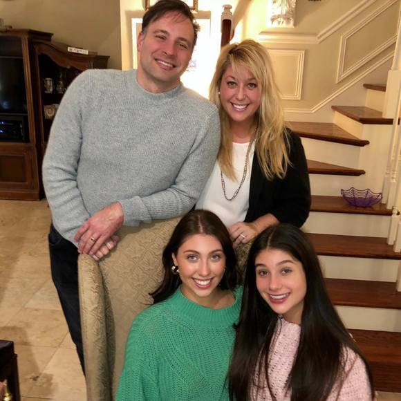 Meet your Posher, Angelle - Picture 1 of 1